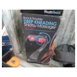 BACK & SHOULDER SHIATSU MASSAGER