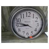 WALL CLOCK & DECORATIVE BOX