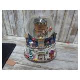 MUSICAL CHRISTMAS SNOW GLOBE