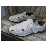 STACY ADAMS LIGHTLY WORN SHOES -- 11M