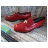 STACY ADAMS DRESS SHOES -- 13M & BATH SOAP