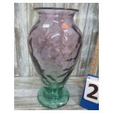 ART GLASS VASE