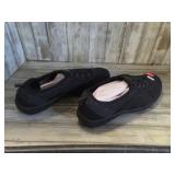 SKECHERS SHOES -- 10