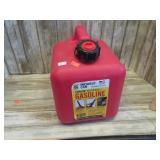 2 gal GAS JUB W/ OLD SCHOOL SPOUT