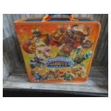SKYLANDERS GIANTS CASE, FIGURES & GAME PIECES