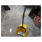 BULLDOZER JUMBO DUST PAN
