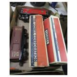 PREWAR LIONEL BOX CAR & CABOOSE