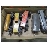 PREWAR LIONEL BOX MODEL TRAIN ENGINE & CARS