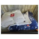 2-- THROW BLANKETS