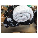 3-- FLEECE THROW BLANKETS