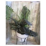 ARTIFICIAL PLANT W/ POT & STAND