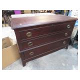 VINTAGE LANE CEDAR HOPE CHEST W/ DRAWER