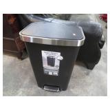 11.9gal STEP TRASH CAN