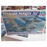 SEALED 1:72 TORNADO PANAVIA FIGHTER PLANE MODEL