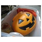 HALLOWEEN DECOR & FLIP-TOP TUB