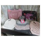 KNIT HATS (2 CALVIN KLEIN) & BAGS