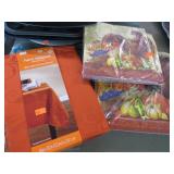 FALL TABLE CLOTHS, NAPKINS & PAPER PLATES