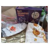 STORAGE TUB W/ HALLOWEEN / FALL DECOR