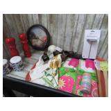 TRAY LOT -- KITCHEN ITEMS