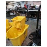 COMMERCIAL MOP BUCKET & WRINGER