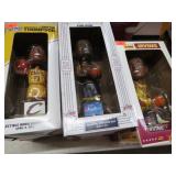 6-- BASKETBAL PLAYER BOBBLEHEADS