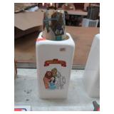 WIZARD OF OZ PAPER CUPS & CUP DISPENSER