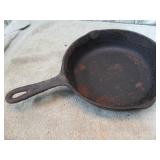 8" CAST IRON SKILLET