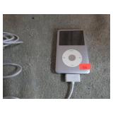 128 GB APPLE iPOD -- WORKS
