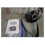 NIKON D70 DIGITAL CAMERA