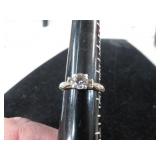 STERLING SILVER RING W/ STONES -- 3.8gms - SZ 10