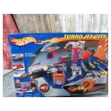 HOTWHEELS TURBO JET CITY SET