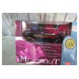 MOTOR MAX 1:24 MODEL KIT