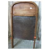 BENT OAK WASHBOARD
