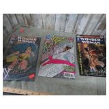 WONDER WOMAN COMIC BOOKS