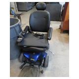 JAZZY ELITE ES POWER WHEEL CHAIR -- NEEDS BATTS