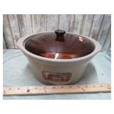 AMANA COUNTRY COOKER STONEWARE POT