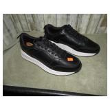 NEW-- MEMORY FOAM SHOES -- 8