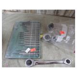 SCREWDRIVERS & SOCKET RATCHETS