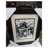 SIGNEN VINNY TESTAVERDE PICTURE