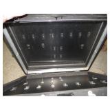 FOLDING DISPLAY CASE