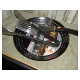 GRILLING SKILLET & TOOLS