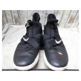 NKE LABRON SOLDIER BASKETBALL SHOES -- 14