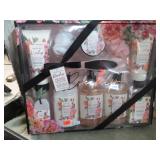 BODY & FOOT CARE GIFT SET