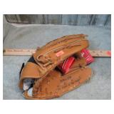 (NWT) RAWLINGS 10" BASEBALL GLOVE