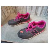 NEW BALANCE SHOES -- 5
