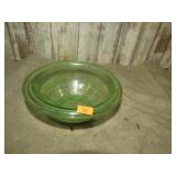 GREEN URANIUM GLASS BOWL -- GLOWS UNDER UV LIGHT