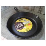 LODGE 9"" CASST IRON  SKILLET