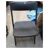 FOLDING CHAIR