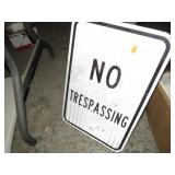 NO TRESPASSING SIGN