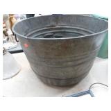 VINTAGE GALVANIZED TUB